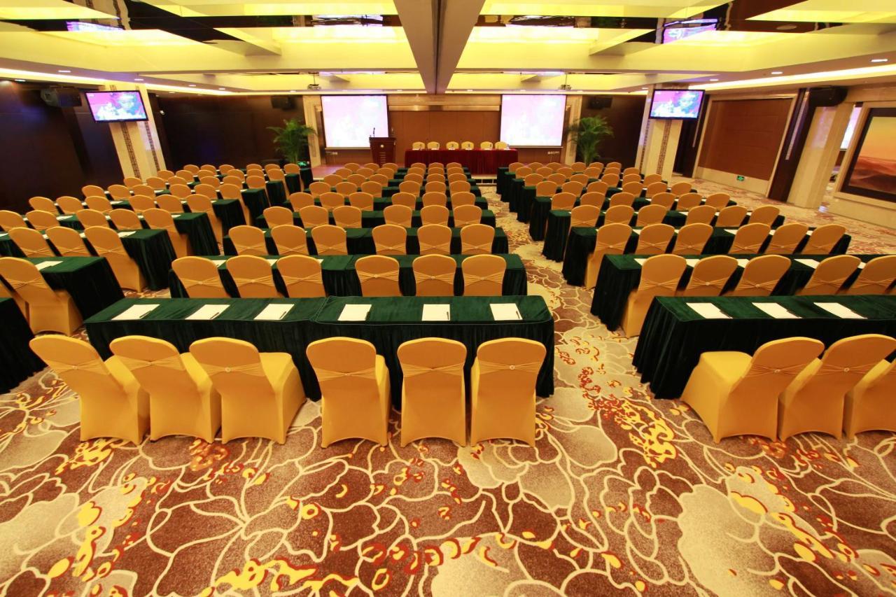 Fortune Hotel Canton Extérieur photo